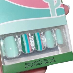 🌵 Red Aspen Nail Dashes – “Squad Goals, Kylie” – NEW in Box 🌵